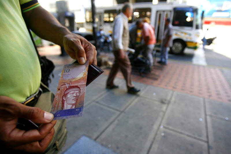 Venezuela,¿crisis económica? - Página 37 Bolivar