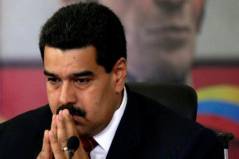 Nicolas-Maduro-preocupado-02-16-2015-800x533