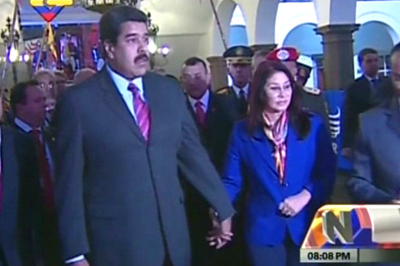 Maduro-quedo-solo-quito-1